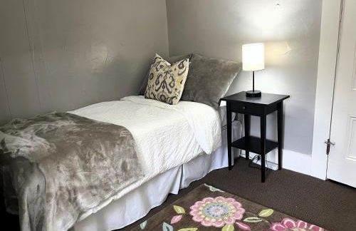 Santa Barbara Classic by Paradise Retreats - Photo 22