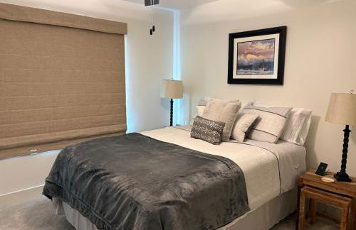 New Home Minutes to KCI Airport & Historic Weston - Foto 9