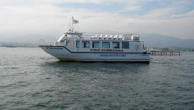 Embarcación para el paseo por el Delta del Ebro