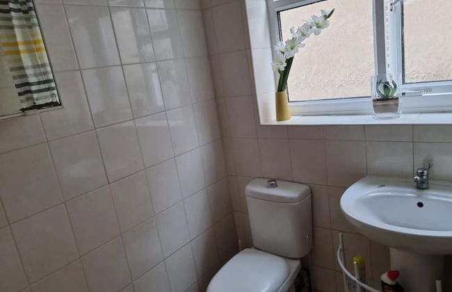 Captivating 2-bed Apartment in Belvedere - Foto 16