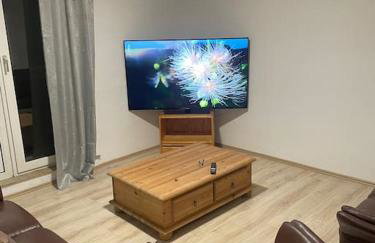 Große Apartment mit kostenlosen Parkplätze AVD 2 - Photo 1