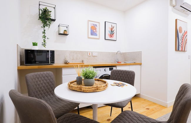 Main Street Suites-Hosted by Sweetstay - Photo 14