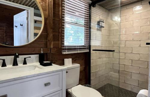 Rustic Waterfront Cabin on Toledo Bend Lake for an Unforgettable Getaway in Nature in Hemphill, Texas - Foto 11