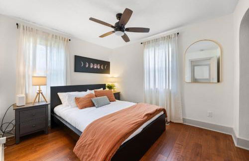 Timeless Historic Home near Downtown with HOT TUB - Foto 15