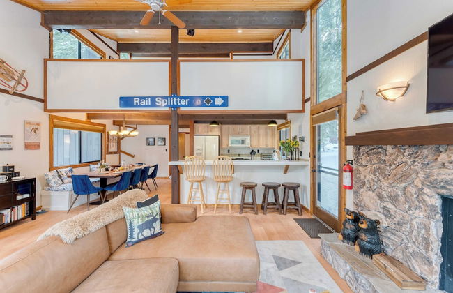 Dakine Haus by Avantstay 4 Min to Northstar + Game Room & Projector - Photo 11