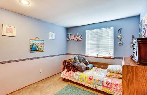 Home Theater and Large Backyard Deck Tacoma Abode! - Foto 22