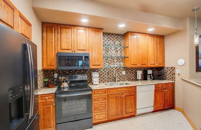 3bdwhere the Foxes Runluxurious, Usaf Academy - Foto 21