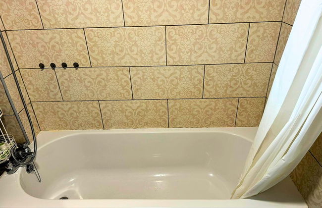 City Nearby - Parking - Wifi - Garden - Sleeps 4 - Foto 21