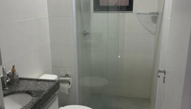 Apto com dois quartos com cama e ar - Photo 2