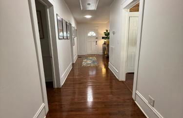 Charming 2-Bedroom 1 Bath Near Everything - Foto 28