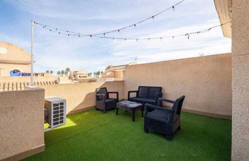 Luxury Villa - Large Private Pool - Cabo Roig Strip - Foto 3