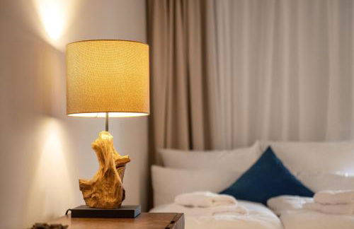 MAISUITES Eisvogel - Zentrale Luxuswohnung mit direktem Seeblick I Bis 4 Personen I Premiumküche I Boxspringbett I Kaffeevollautomat I Parkplatz I Barrierearm & Aufzug - Foto 41