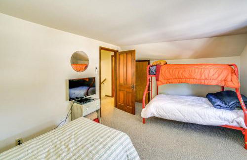 Outdoor Paradise Spacious Wisconsin Family Home - Foto 19