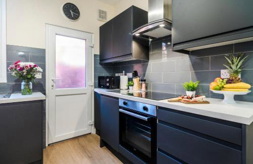 Long-Term Work Stay 20 Percent OFF Fully Equipped & Central Location - Photo 3