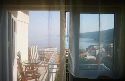 Sea View Apartment with 3 Bedrooms in Amfilochia - Foto 7