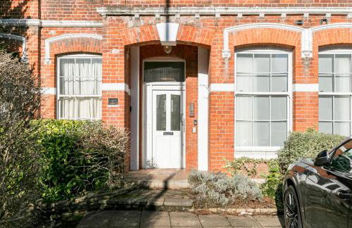 Modern aptmt, 2 Stops to Central London, Smart lock, Netflix - Foto 30