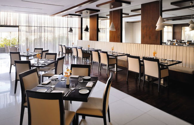 Movenpick Hotel Apartments Al Mamzar Dubai - Photo 39