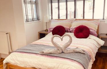 Modern Luxury 3 bed house - Foto 8