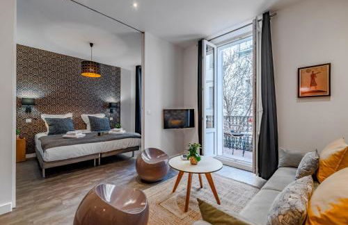 Luxury Family 2BR - Prime Location, Walk to Beach & Shopping, Sunny Balcony - By Totolulu Cannes Hoche - Foto 9