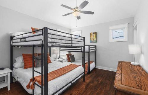 Walk to Broadway & Germantown Large House with Patio - Foto 11