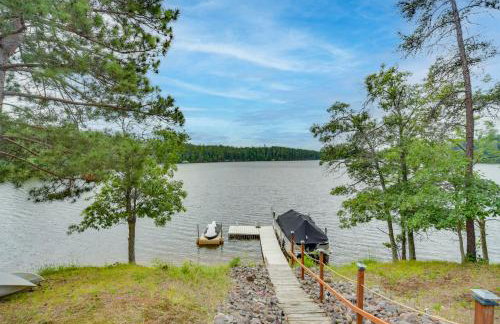 Pet-Friendly Waterfront Minong Cabin with Fire Pit - Foto 30