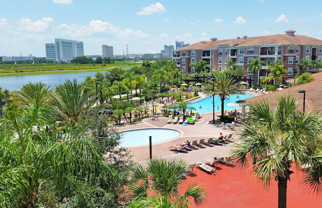 Condo 3Q Vista Cay c/ Varanda e Piscina Resort - Foto 1