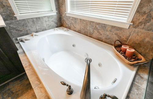 World Cup Stay Near Six Flags & Downtown - Foto 27