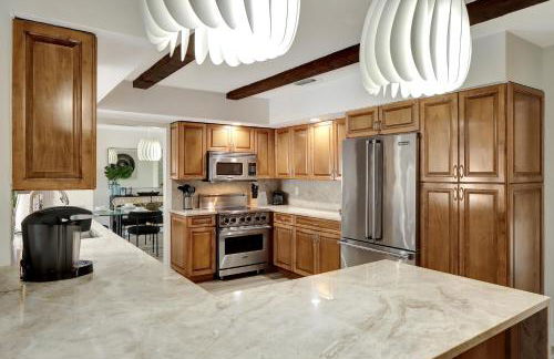 Riviera - Canal Views, Pool, & Work Friendly. - Foto 16