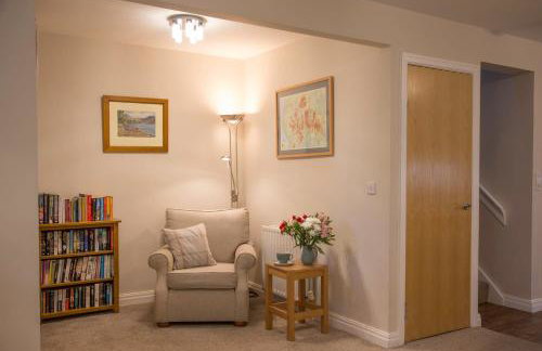 Honeybee Cottage - Photo 9