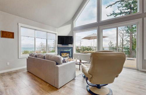 Hot Tub and Mtn Views Lummi Island Home Near Beach - Foto 9