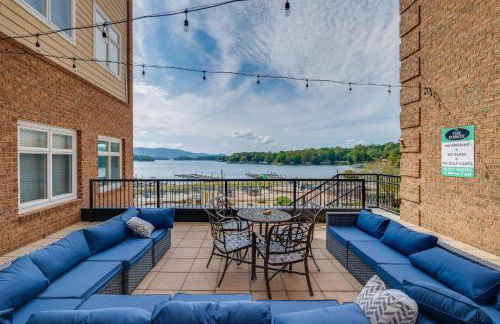 Smith Mtn Lake Retreat Indoor PoolandHot Tub Access - Foto 1