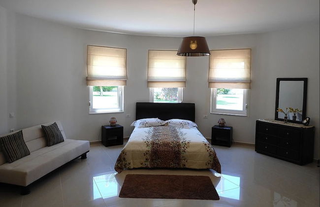 Elina Luxury Residence Villa - Photo 2