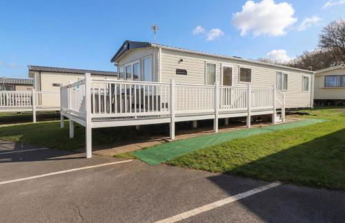 Cresswell Towers - Photo 1