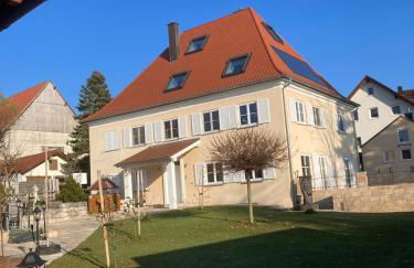 Lichtdurchflutete 65m2 Einliegerwohnung mit großer Südterrasse und Komfort-Bad - Foto 22