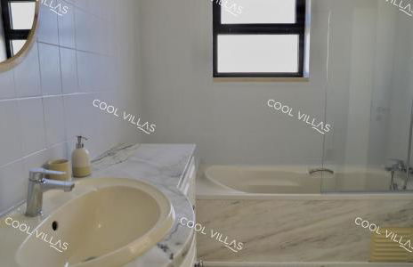 Villa Lilac - walking distance to beach - Foto 38