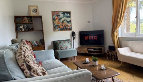 Caterham 3 Bed House, Free on street Parking - Foto 3