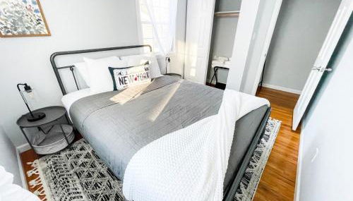 Sparkling Saratoga 3BR home near Track and SPAC Dogs - Foto 5