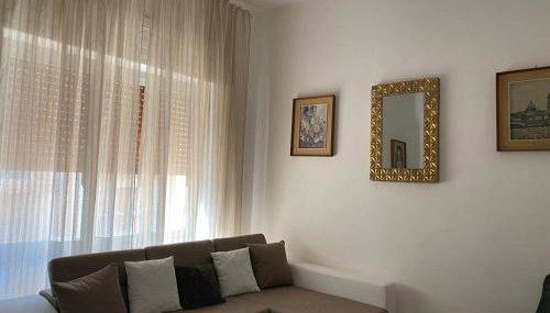 Golden House - Foto 1