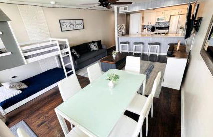 Luxury Lakefront Escape on Lake Conroe - Photo 18