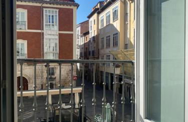 APARTAMENTOS LA FLORA BURGOS todos con aire acondicionado y ascensor - Foto 45