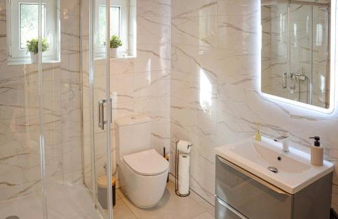 Cozy Home In Biskupice With Wifi - Foto 10