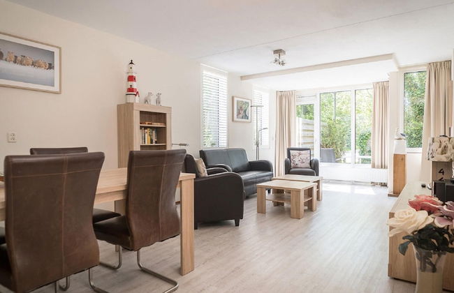 Well-kept Apartment, a Stone's Throw From the sea on Texel - Foto 11