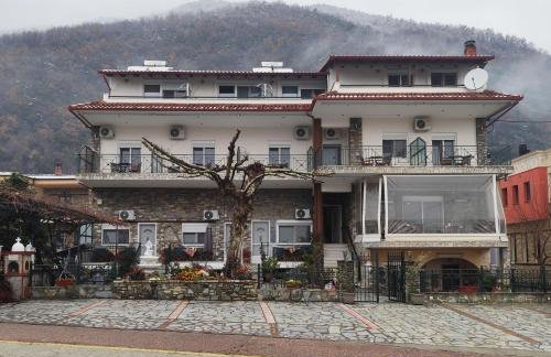 Drosia Hotel - Photo 2