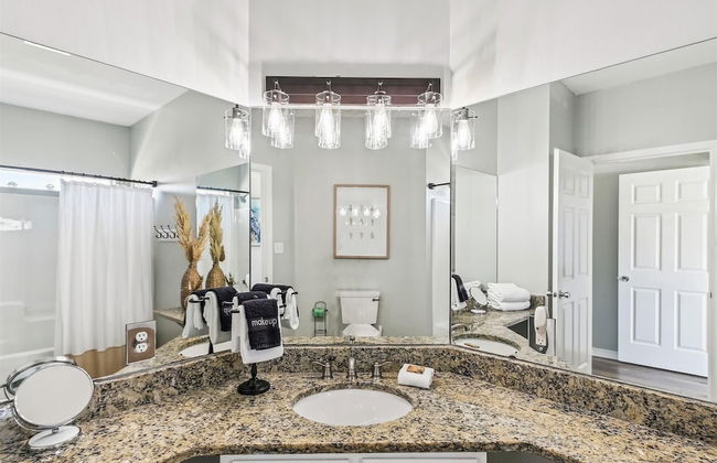 SPC 9232 is a Beautiful recently upgraded 2 BR with Free Beach Service by RedAwning - Foto 20