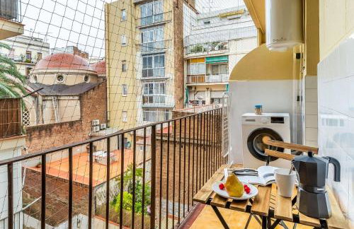 AB Poble Sec - Plaza España - Foto 48