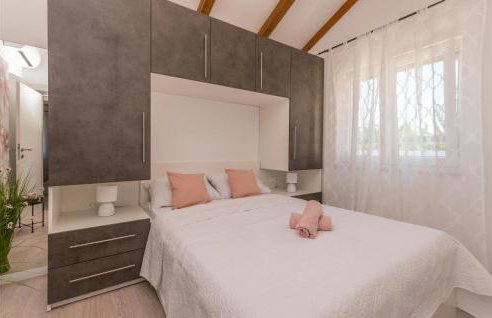 Cozy Home In Gornje Rastane - Foto 29