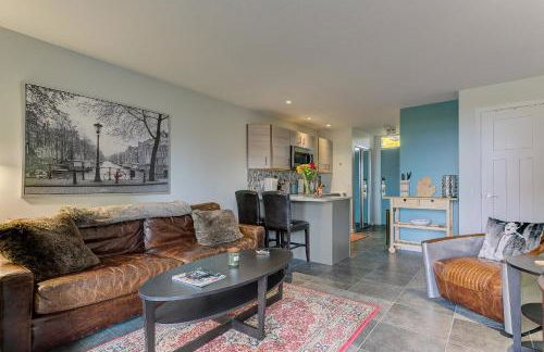 Cozy Aviation Style Lake View Condo at The Shores - Foto 3