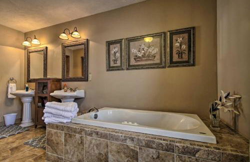 Tranquil Family Home with Yard, 14 Mi to Springfield - Foto 15