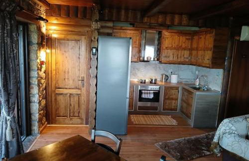 Artemis' Stone House - Photo 3