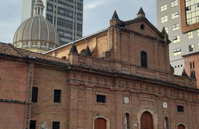 Tour in Cali - Photo 3